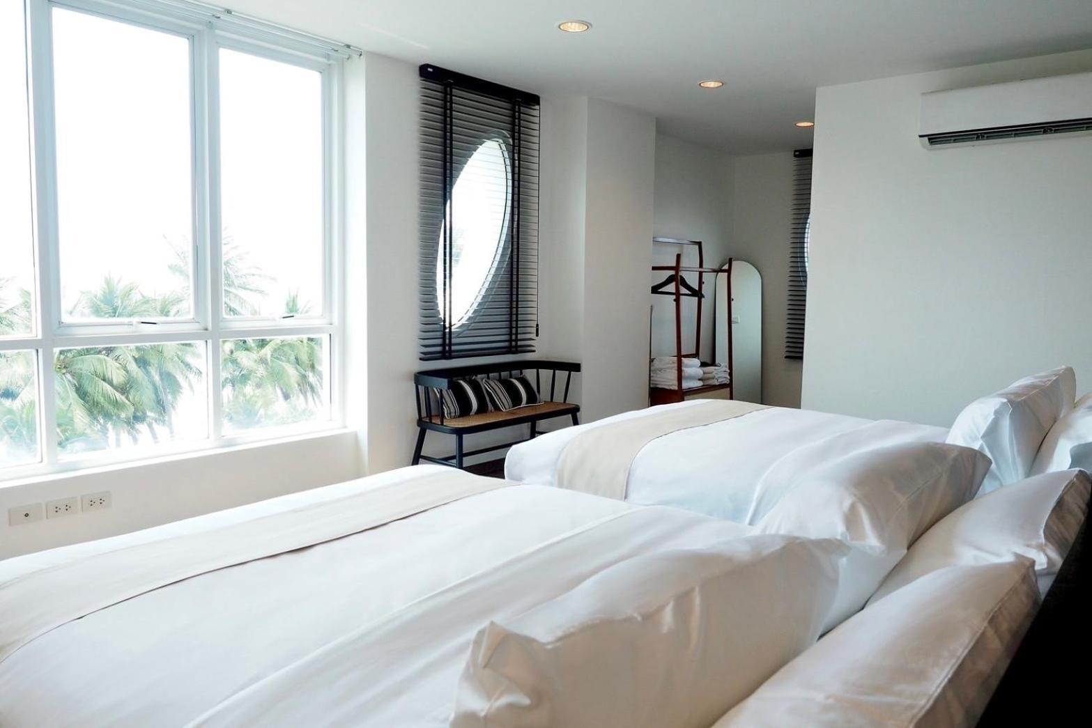 The Beach Bangsaen By Thanthita Next To Wonnapa Beach Free Disney Plus Eksteriør billede