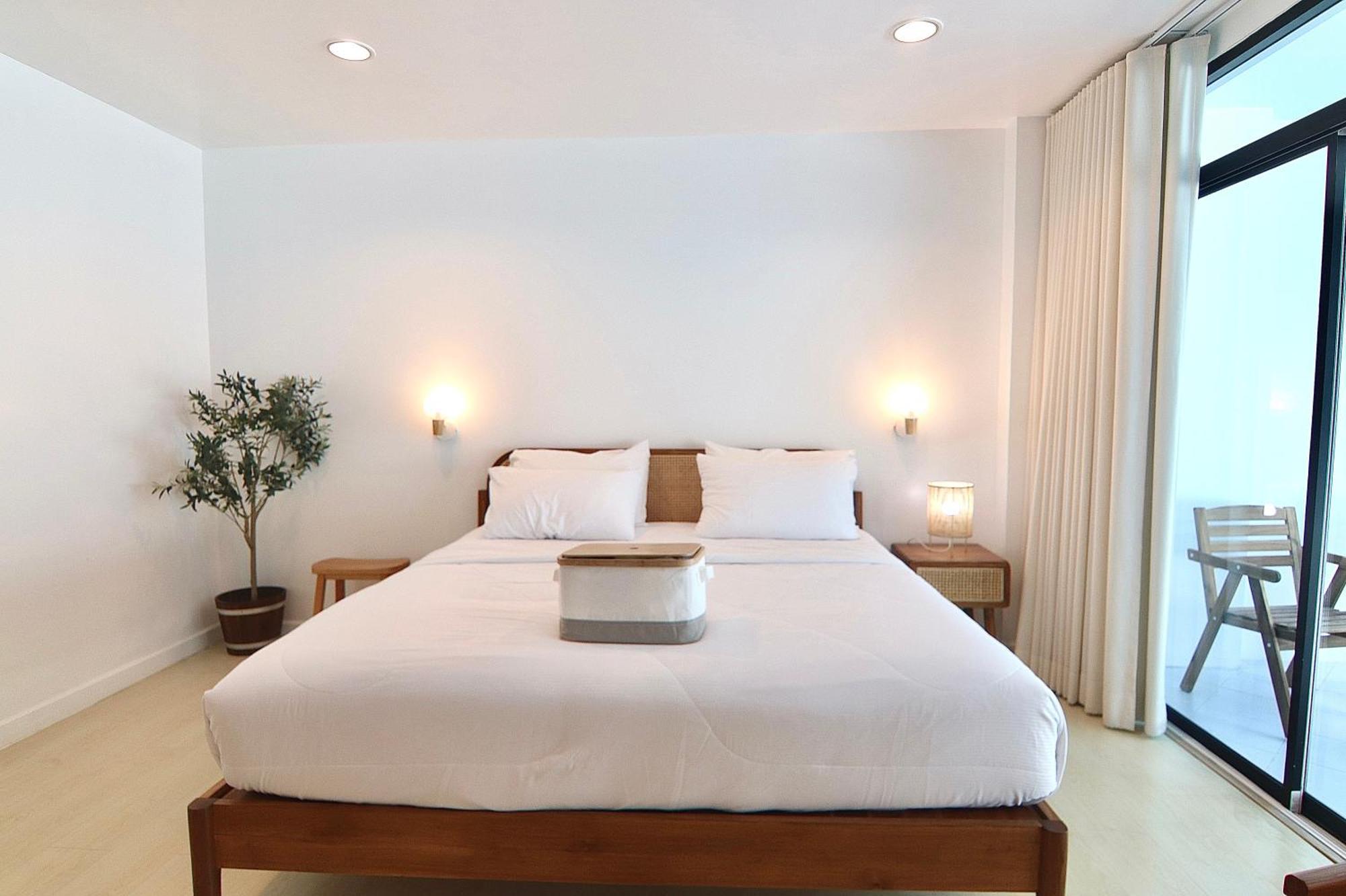 The Beach Bangsaen By Thanthita Next To Wonnapa Beach Free Disney Plus Eksteriør billede