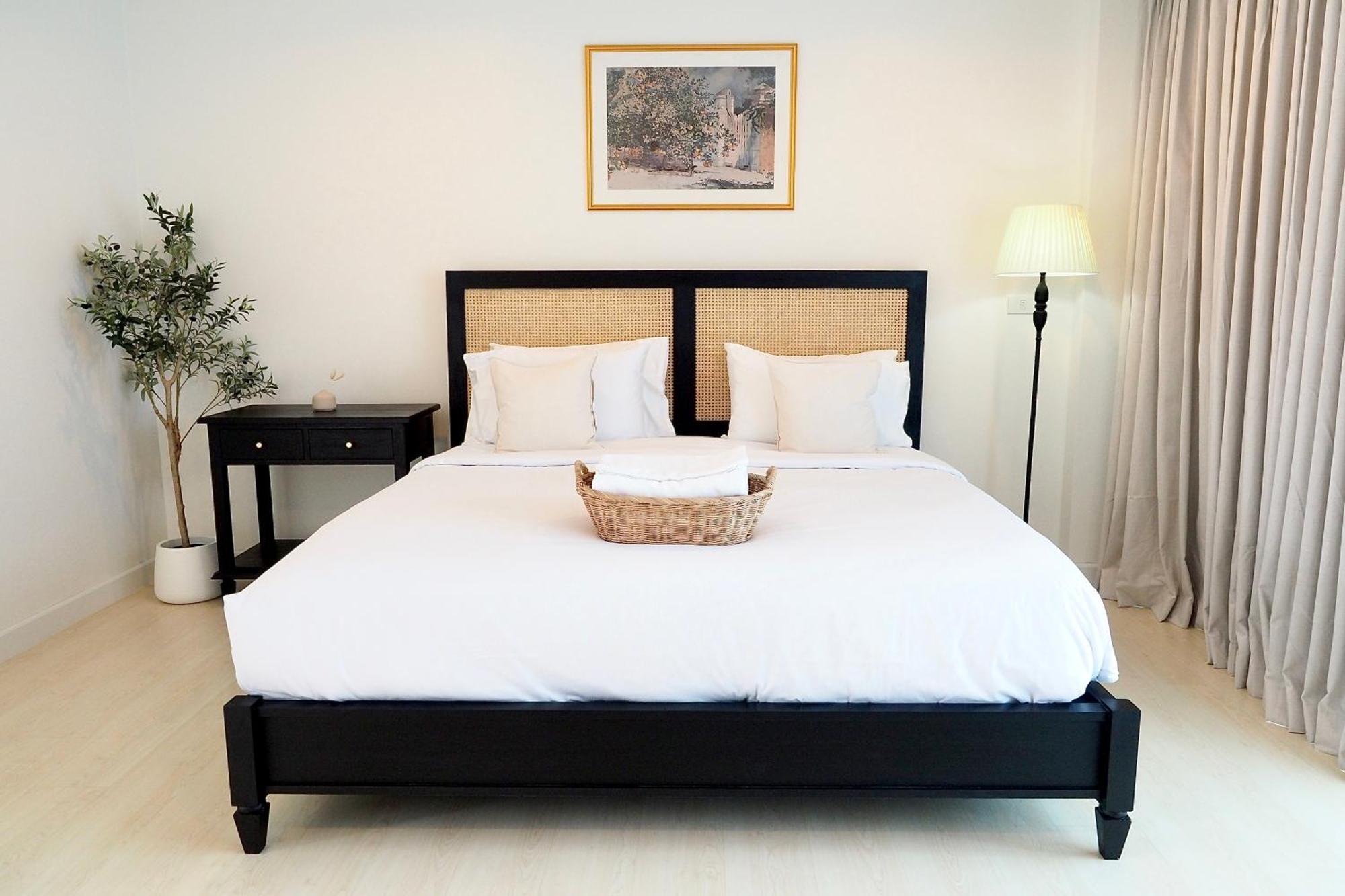 The Beach Bangsaen By Thanthita Next To Wonnapa Beach Free Disney Plus Eksteriør billede