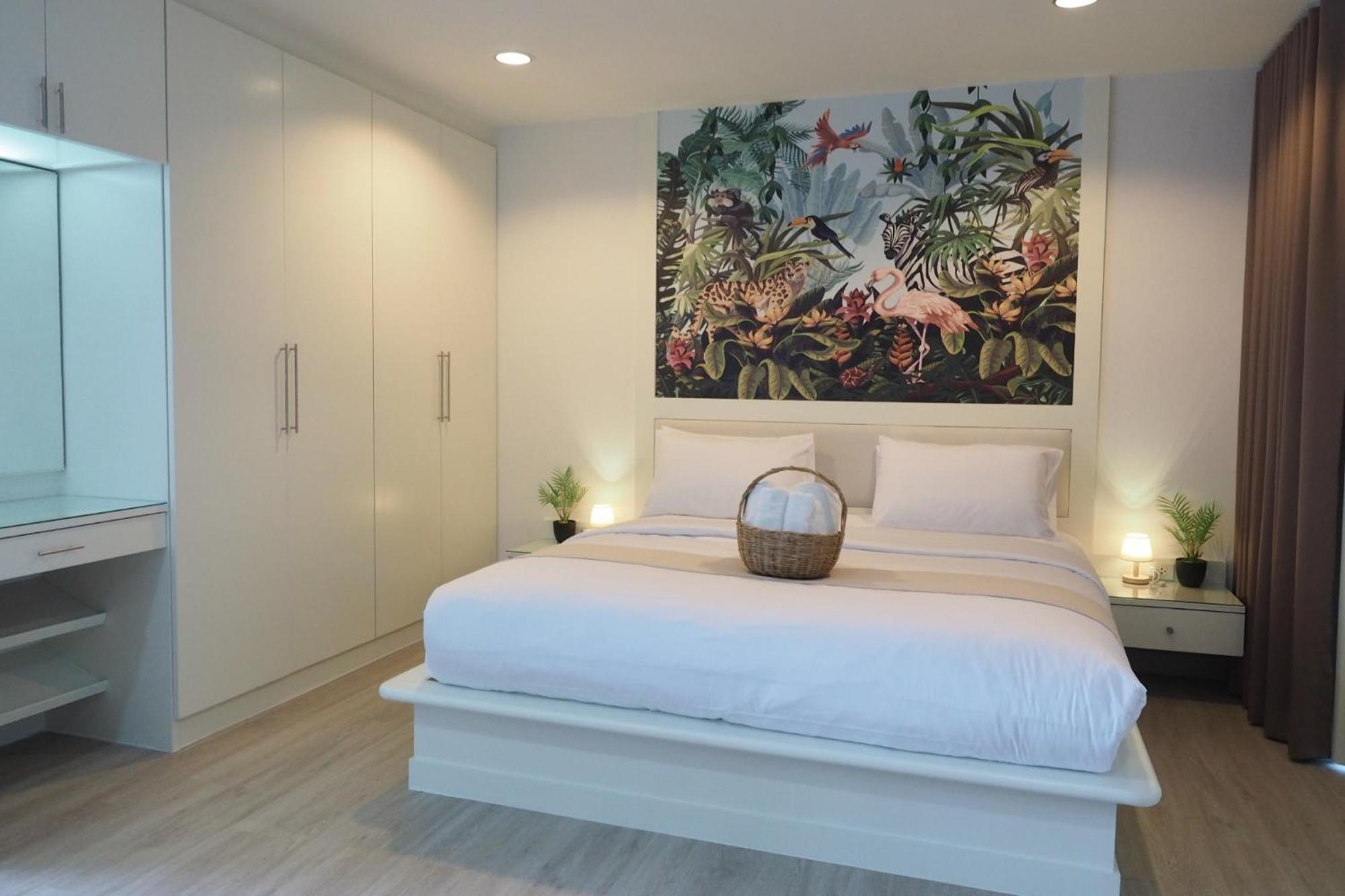 The Beach Bangsaen By Thanthita Next To Wonnapa Beach Free Disney Plus Eksteriør billede