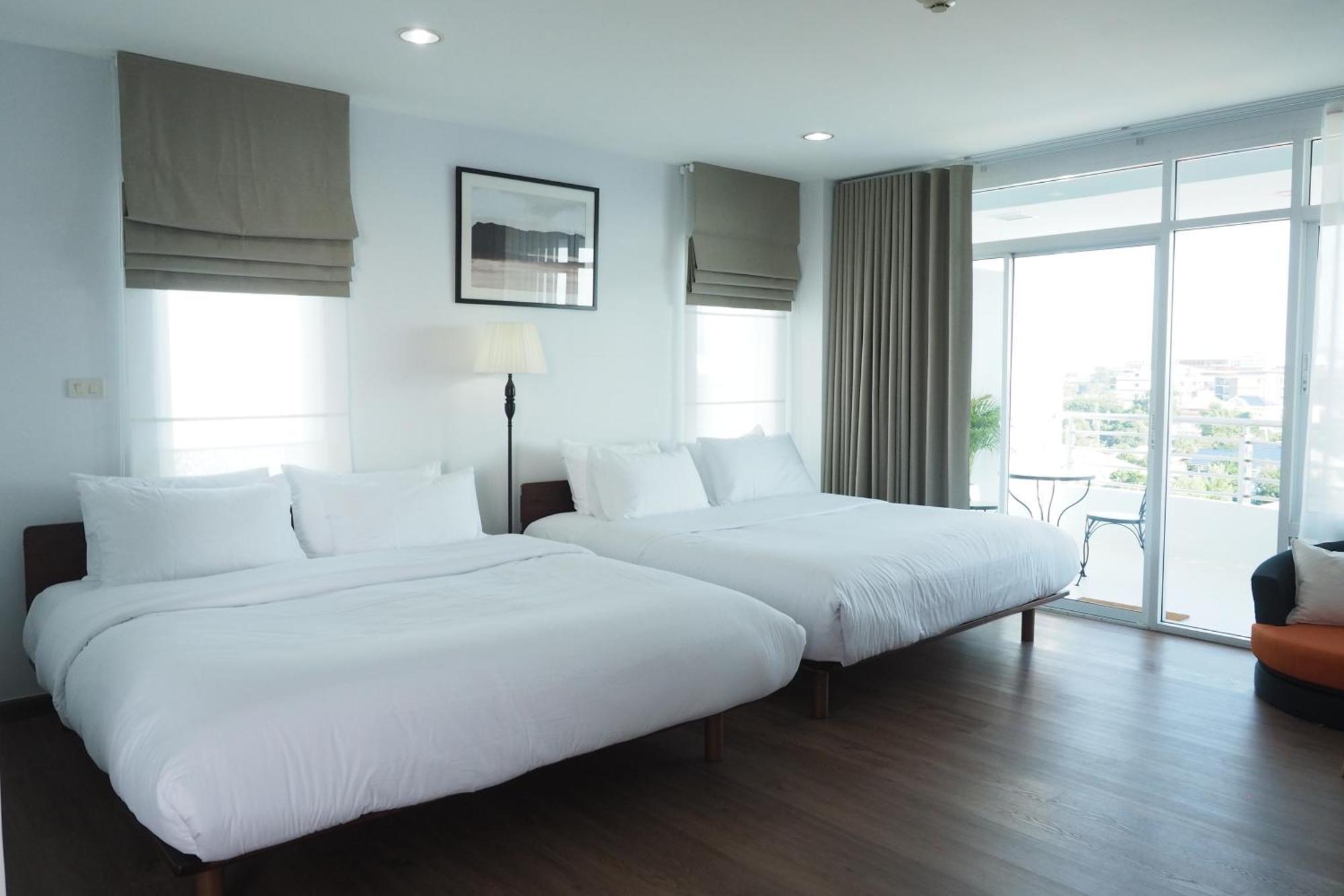 The Beach Bangsaen By Thanthita Next To Wonnapa Beach Free Disney Plus Eksteriør billede